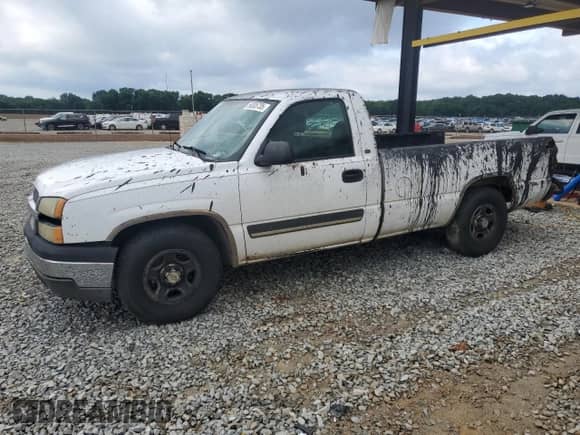 2004 Chevrolet Silverado 1500 LS z VIN 1GCEC14T04E206936, wystawiony jako Copart lot #56305735 z przebiegiem Nie podano mil oraz Szkoda całkowita • Salvage title. Historia ofert i sprzedaży dostępna na DreamBid. Obrazek 1.
