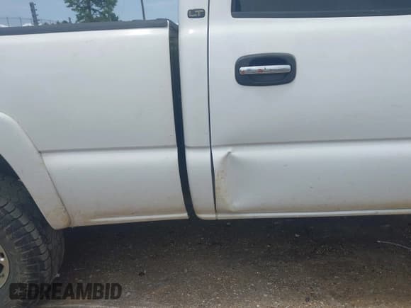 ✅ 2006 Chevrolet Silverado 2500HD LT3 • VIN: 1GCHK23D06F174096 • Лот: 42561823. Опубликован ранее на IAAI с пробегом 235 983 миль. Бесплатный доступ к архиву аукционных продаж из США и подробный отчёт об истории автомобиля на DreamBid. Изображение 19.