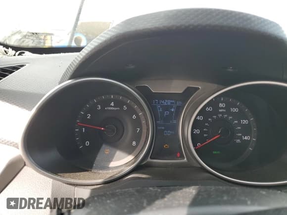 ✅ 2017 Hyundai Veloster Value Edition • VIN: KMHTC6ADXHU323836 • Lot: 46752225. Wystawiony na Copart z przebiegiem 171 428 mil. Bezpłatny archiwum sprzedaży aukcyjnych z USA i szczegółowy raport historii pojazdu na DreamBid. Zdjęcie 9.