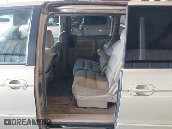 ✅ 2001 Honda Odyssey EX • VIN: 2HKRL18681H522876 • Lot: 43798571. Wystawiony na IAAI z przebiegiem 294 933 mil. Bezpłatny archiwum sprzedaży aukcyjnych z USA i szczegółowy raport historii pojazdu na DreamBid. Zdjęcie 8.