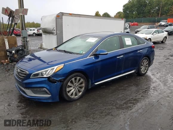 ✅ 2017 Hyundai Sonata Sport • VIN: 5NPE34AF4HH562019 • Lot: 43446427. Listed on IAAI with 169,719 mi. Free auction sales archive from the USA and detailed vehicle history report at DreamBid. Image 17.