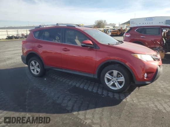 ✅ 2013 Toyota RAV4 XLE • VIN: 2T3WFREV7DW012035 • Lot: 92218725. Listed on Copart with 105,093 mi. Free auction sales archive from the USA and detailed vehicle history report at DreamBid. Image 4.