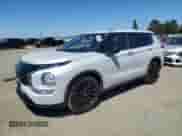 2023 Mitsubishi Outlander SEL с VIN JA4J3VA89PZ038601, выставлен на аукционе Copart как лот 56428715 с пробегом 19 447 миль миль и Списание • Salvage title. История ставок и продаж доступна на DreamBid. Изображение 1.