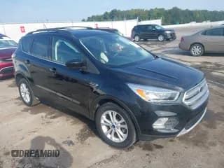 ✅ 2018 Ford Escape SEL • VIN: 1FMCU0HD5JUA82743 • Лот: 43228262. Опубликован ранее на IAAI с пробегом 63 570 миль. Бесплатный доступ к архиву аукционных продаж из США и подробный отчёт об истории автомобиля на DreamBid. Изображение 1.