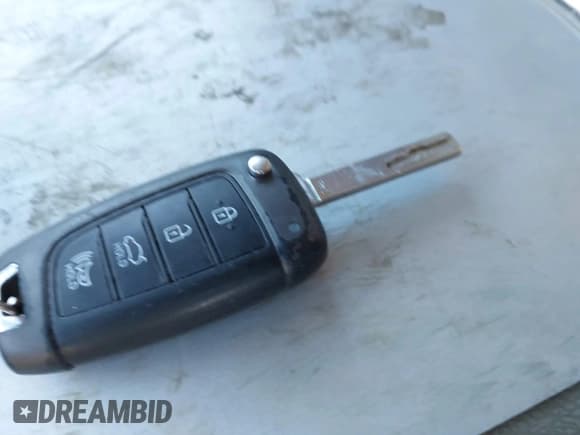 ✅ 2019 Hyundai Accent SE • VIN: 3KPC24A33KE069184 • Лот: 41452724. Опубликован ранее на IAAI с пробегом 66 049 миль. Бесплатный доступ к архиву аукционных продаж из США и подробный отчёт об истории автомобиля на DreamBid. Изображение 11.