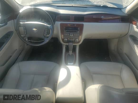 2007 Chevrolet Impala LTZ с VIN 2G1WU58R779141090, выставлен на аукционе Copart как лот 85100485 с пробегом 98 000 миль миль и Списание • Salvage title. История ставок и продаж доступна на DreamBid. Изображение 8.