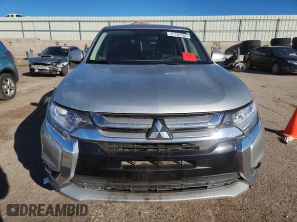 2018 Mitsubishi Outlander SE with VIN JA4AD3A39JJ004198, listed as a Copart auction lot 87282365 with 140,590 mi miles and Clean title. Bid and sale history available at DreamBid. Image 5.