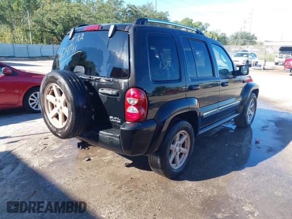 ✅ 2005 Jeep Liberty Limited • VIN: 1J4GK58K25W604191 • Lot: 43307003. Listed on IAAI with 162,644 mi. Free auction sales archive from the USA and detailed vehicle history report at DreamBid. Image 4.