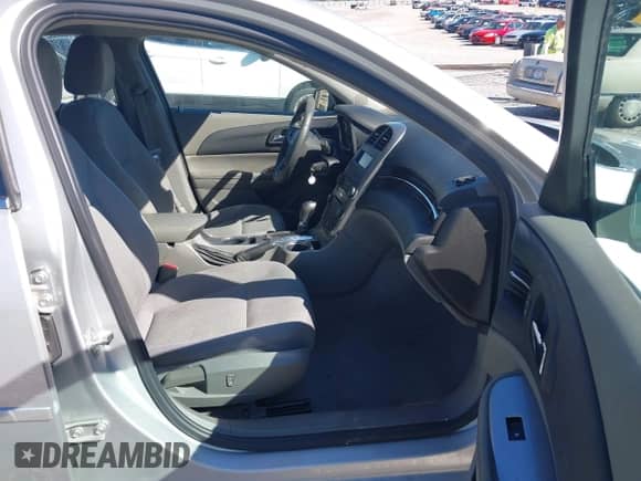 2015 Chevrolet Malibu LS with VIN 1G11B5SL2FF230527, listed as a IAAI auction lot 43486313 with 114,407 mi miles and . Bid and sale history available at DreamBid. Image 5.