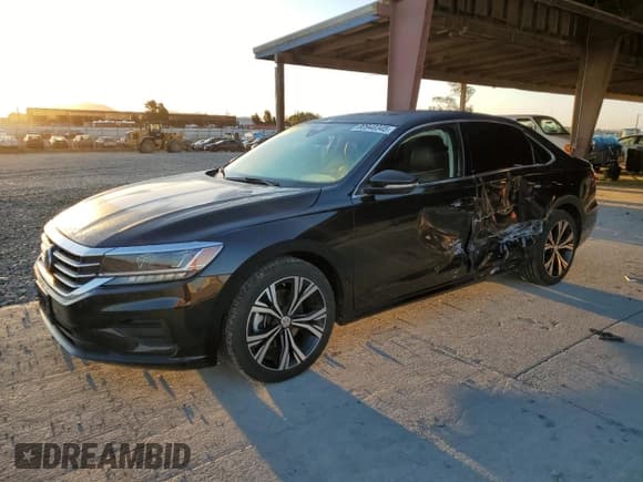 ✅ 2021 Volkswagen Passat SE • VIN: 1VWSA7A35MC000049 • Lot: 80940345. Listed on Copart with 72,920 mi. Free auction sales archive from the USA and detailed vehicle history report at DreamBid. Image 1.