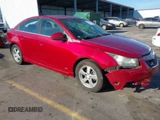 2011 Chevrolet Cruze 1LT z VIN 1G1PF5S99B7269090, wystawiony jako IAAI lot #43106675 z przebiegiem 152 703 mil mil oraz . Historia ofert i sprzedaży dostępna na DreamBid. Obrazek 1.