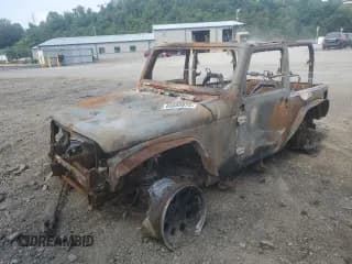 ✅ 2014 Jeep Wrangler Sahara • VIN: 1C4AJWBG6EL168763 • Lot: 65880875. Wystawiony na Copart z przebiegiem Nie podano. Bezpłatny archiwum sprzedaży aukcyjnych z USA i szczegółowy raport historii pojazdu na DreamBid. Zdjęcie 1.