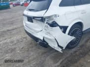 ✅ 2025 Mercedes-Benz GLC 350e • VIN: W1NKM5GB7SF267601 • Lot: 42464127. Wystawiony na IAAI z przebiegiem 4 151 mil. Bezpłatny archiwum sprzedaży aukcyjnych z USA i szczegółowy raport historii pojazdu na DreamBid. Zdjęcie 6.