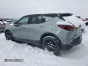 ✅ 2023 Chevrolet Blazer RS • VIN: 3GNKBKRS2PS195712 • Lot: 88147895. Wystawiony na Copart z przebiegiem 24 268 mil. Bezpłatny archiwum sprzedaży aukcyjnych z USA i szczegółowy raport historii pojazdu na DreamBid. Zdjęcie 2.