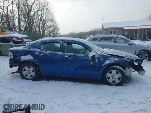 ✅ 2010 Dodge Avenger SXT • VIN: 1B3CC4FB6AN144338 • Lot: 41236730. Wystawiony na IAAI z przebiegiem 158 192 mil. Bezpłatny archiwum sprzedaży aukcyjnych z USA i szczegółowy raport historii pojazdu na DreamBid. Zdjęcie 14.