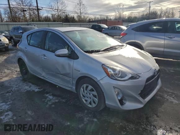 ✅ 2015 Toyota Prius One • VIN: JTDKDTB32F1575533 • Лот: 95345505. Опубликован ранее на Copart с пробегом 97 316 миль. Бесплатный доступ к архиву аукционных продаж из США и подробный отчёт об истории автомобиля на DreamBid. Изображение 4.