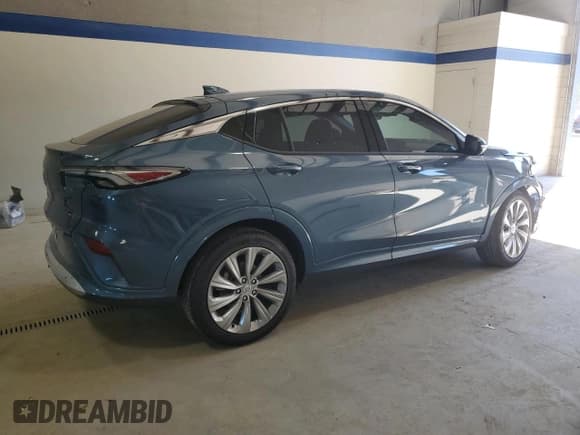 ✅ 2025 Buick Envista Avenir • VIN: KL47LCEP7SB103513 • Lot: 82704175. Listed on Copart with 1,703 mi. Free auction sales archive from the USA and detailed vehicle history report at DreamBid. Image 3.
