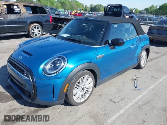 ✅ 2024 MINI Convertible Cooper S • VIN: WMW43DL00R3R86652 • Лот: 41991333. Опубликован ранее на IAAI с пробегом 7 417 миль. Бесплатный доступ к архиву аукционных продаж из США и подробный отчёт об истории автомобиля на DreamBid. Изображение 18.