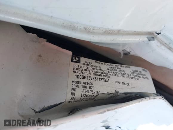 ✅ 2005 Chevrolet Express Cargo • VIN: 1GCGG25VX51137331 • Лот: 42719473. Опубликован ранее на IAAI с пробегом 225 658 миль. Бесплатный доступ к архиву аукционных продаж из США и подробный отчёт об истории автомобиля на DreamBid. Изображение 9.