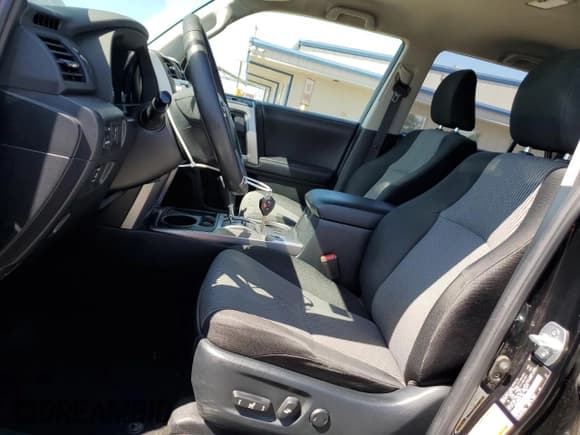 ✅ 2019 Toyota 4Runner SR5 • VIN: JTEZU5JR7K5211588 • Lot: 83985145. Listed on Copart with 64,826 mi. Free auction sales archive from the USA and detailed vehicle history report at DreamBid. Image 7.