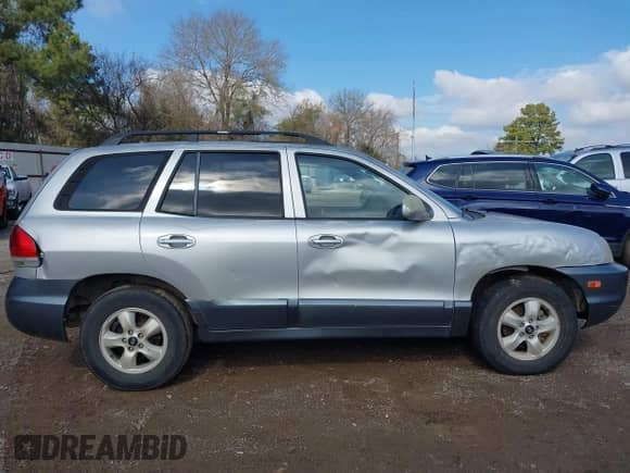 2005 Hyundai Santa Fe GLS с VIN KM8SC13D95U917986, выставлен на аукционе IAAI как лот 41423901 с пробегом 163 885 миль миль и . История ставок и продаж доступна на DreamBid. Изображение 12.