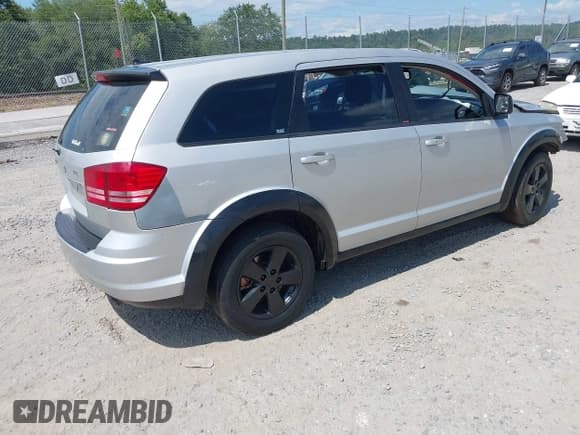 ✅ 2013 Dodge Journey American Value • VIN: 3C4PDCAB7DT555783 • Lot: 43120210. Wystawiony na IAAI z przebiegiem 150 421 mil. Bezpłatny archiwum sprzedaży aukcyjnych z USA i szczegółowy raport historii pojazdu na DreamBid. Zdjęcie 4.