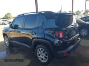 ✅ 2022 Jeep Renegade Latitude • VIN: ZACNJDB10NPN44657 • Lot: 42223118. Listed on IAAI with 20,947 mi. Free auction sales archive from the USA and detailed vehicle history report at DreamBid. Image 15.