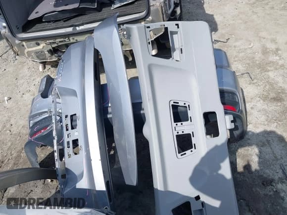 ✅ 2018 Acura RDX Advance • VIN: 5J8TB3H79JL005869 • Lot: 41785336. Listed on IAAI with 118,802 mi. Free auction sales archive from the USA and detailed vehicle history report at DreamBid. Image 12.