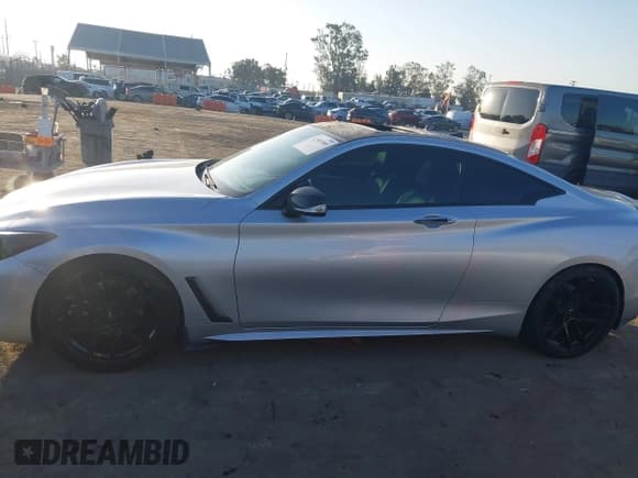 ✅ 2017 Infiniti Q60 Premium • VIN: JN1EV7EK2HM360419 • Lot: 42385389. Wystawiony na IAAI z przebiegiem 26 537 mil. Bezpłatny archiwum sprzedaży aukcyjnych z USA i szczegółowy raport historii pojazdu na DreamBid. Zdjęcie 14.