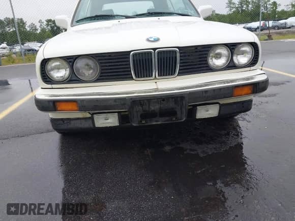 1990 BMW 3 Series с VIN WBABB230XLEC19632, выставлен на аукционе IAAI как лот 42859545 с пробегом 213 743 миль миль и . История ставок и продаж доступна на DreamBid. Изображение 6.