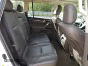 ✅ 2014 Lexus GX 460 Luxury • VIN: JTJJM7FX9E5086499 • Lot: 89894585. Wystawiony na Copart z przebiegiem Nie podano. Bezpłatny archiwum sprzedaży aukcyjnych z USA i szczegółowy raport historii pojazdu na DreamBid. Zdjęcie 11.