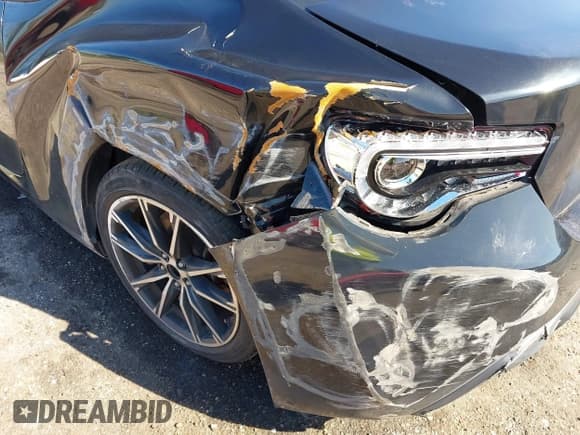 ✅ 2017 Toyota 86 • VIN: JF1ZNAA15H8703750 • Лот: 43473758. Опубликован ранее на IAAI с пробегом 124 964 миль. Бесплатный доступ к архиву аукционных продаж из США и подробный отчёт об истории автомобиля на DreamBid. Изображение 6.