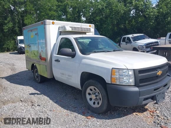 ✅ 2012 Chevrolet Silverado 1500 Work Truck • VIN: 1GCNCPEX4CZ106138 • Lot: 42618201. Listed on IAAI with 307,583 mi. Free auction sales archive from the USA and detailed vehicle history report at DreamBid. Image 1.
