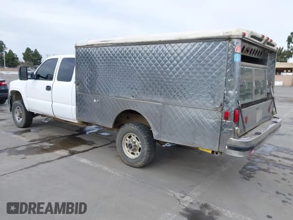 ✅ 2001 GMC Sierra 2500HD SLE • VIN: 1GTHK29UX1E308697 • Lot: 41681476. Listed on IAAI with 272,612 mi. Free auction sales archive from the USA and detailed vehicle history report at DreamBid. Image 3.