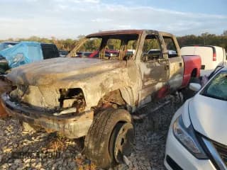 ✅ 2002 Chevrolet Silverado 2500HD LS • VIN: 1GCHK23122F167117 • Lot: 77560684. Listed on Copart with Not provided. Free auction sales archive from the USA and detailed vehicle history report at DreamBid. Image 1.