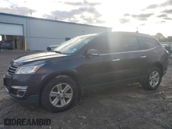 2014 Chevrolet Traverse LT z VIN 1GNKRGKD2EJ106126, wystawiony jako Copart lot #82273195 z przebiegiem 234 917 mil mil oraz Szkoda całkowita • Salvage title. Historia ofert i sprzedaży dostępna na DreamBid. Obrazek 1.