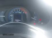 ✅ 2012 Honda Insight EX • VIN: JHMZE2H71CS003566 • Lot: 43393657. Wystawiony na IAAI z przebiegiem 122 570 mil. Bezpłatny archiwum sprzedaży aukcyjnych z USA i szczegółowy raport historii pojazdu na DreamBid. Zdjęcie 7.