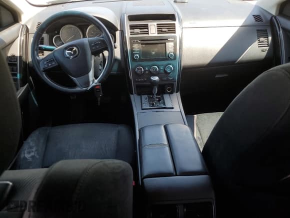 ✅ 2015 Mazda CX-9 Sport • VIN: JM3TB3BAXF0450687 • Lot: 63441785. Wystawiony na Copart z przebiegiem 257 907 mil. Bezpłatny archiwum sprzedaży aukcyjnych z USA i szczegółowy raport historii pojazdu na DreamBid. Zdjęcie 8.