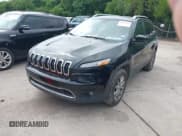✅ 2018 Jeep Cherokee Limited • VIN: 1C4PJMDB5JD516024 • Lot: 42156933. Wystawiony na IAAI z przebiegiem 159 761 mil. Bezpłatny archiwum sprzedaży aukcyjnych z USA i szczegółowy raport historii pojazdu na DreamBid. Zdjęcie 2.