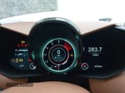 ✅ 2021 Aston Martin Vantage • VIN: SCFSMGBW7MGP05268 • Lot: 43320161. Wystawiony na IAAI z przebiegiem 18 865 mil. Bezpłatny archiwum sprzedaży aukcyjnych z USA i szczegółowy raport historii pojazdu na DreamBid. Zdjęcie 7.