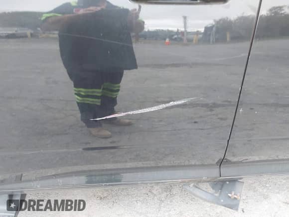 2017 Ram 1500 Night z VIN 1C6RR7MT1HS640395, wystawiony jako IAAI lot #43011656 z przebiegiem 48 144 mil mil oraz . Historia ofert i sprzedaży dostępna na DreamBid. Obrazek 21.