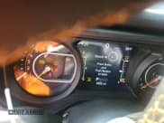 ✅ 2024 Jeep Gladiator Willys • VIN: 1C6HJTAG7RL131975 • Лот: 55139965. Опубликован ранее на Copart с пробегом 4 583 миль. Бесплатный доступ к архиву аукционных продаж из США и подробный отчёт об истории автомобиля на DreamBid. Изображение 9.