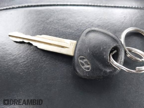 2004 Hyundai Sonata GLS z VIN KMHWF35H54A993497, wystawiony jako IAAI lot #41514677 z przebiegiem 45 330 mil mil oraz . Historia ofert i sprzedaży dostępna na DreamBid. Obrazek 11.