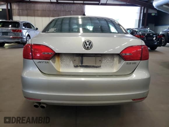 ✅ 2013 Volkswagen Jetta SE • VIN: 3VWDP7AJ2DM446700 • Lot: 80859175. Listed on Copart with 212,709 mi. Free auction sales archive from the USA and detailed vehicle history report at DreamBid. Image 6.