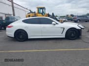 ✅ 2011 Porsche Panamera • VIN: WP0AA2A7XBL013459 • Lot: 42276363. Wystawiony na IAAI z przebiegiem 114 883 mil. Bezpłatny archiwum sprzedaży aukcyjnych z USA i szczegółowy raport historii pojazdu na DreamBid. Zdjęcie 13.