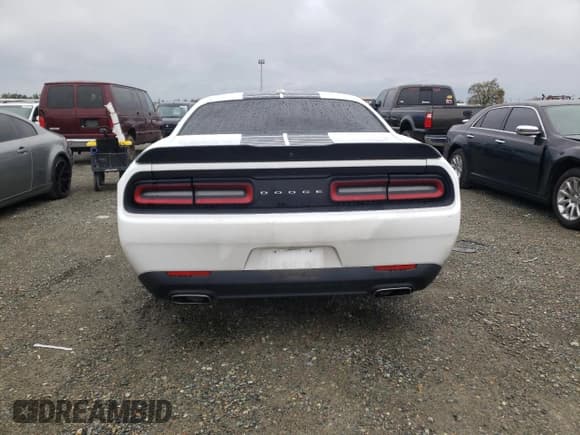 ✅ 2017 Dodge Challenger SXT • VIN: 2C3CDZAG4HH573206 • Lot: 45562223. Wystawiony na Copart z przebiegiem 70 502 mil. Bezpłatny archiwum sprzedaży aukcyjnych z USA i szczegółowy raport historii pojazdu na DreamBid. Zdjęcie 6.