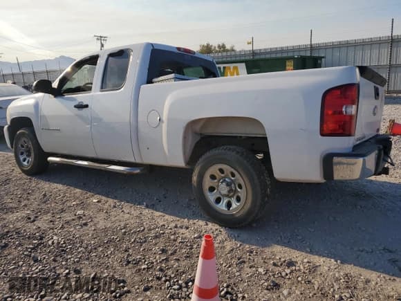 ✅ 2008 Chevrolet Silverado 1500 1LT • VIN: 1GCEC19C28Z259225 • Lot: 66014715. Listed on Copart with 184,599 mi. Free auction sales archive from the USA and detailed vehicle history report at DreamBid. Image 2.