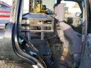 ✅ 1998 Toyota RAV4 • VIN: JT3HP10V3W7091396 • Лот: 84764804. Опубликован ранее на Copart с пробегом 176 120 миль. Бесплатный доступ к архиву аукционных продаж из США и подробный отчёт об истории автомобиля на DreamBid. Изображение 10.