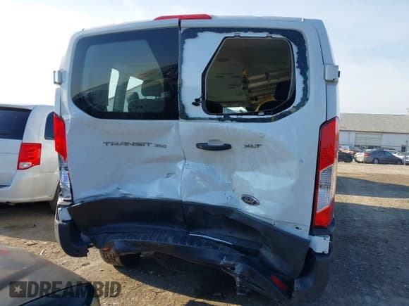 ✅ 2021 Ford Transit Passenger XL • VIN: 1FBAX2Y80MKA30698 • Lot: 40880936. Listed on IAAI with 119,808 mi. Free auction sales archive from the USA and detailed vehicle history report at DreamBid. Image 6.