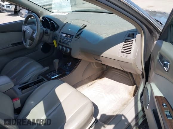 ✅ 2005 Nissan Altima SE • VIN: 1N4BL11DX5C353106 • Lot: 41833288. Listed on IAAI with 148,146 mi. Free auction sales archive from the USA and detailed vehicle history report at DreamBid. Image 5.